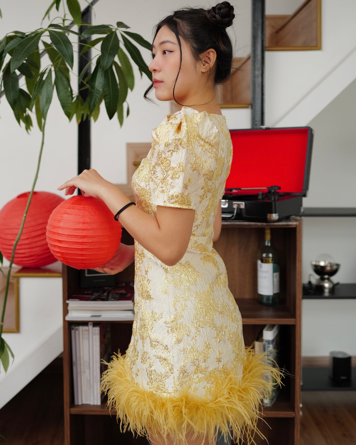 裕丽 [Yú Lì] Feather Dress